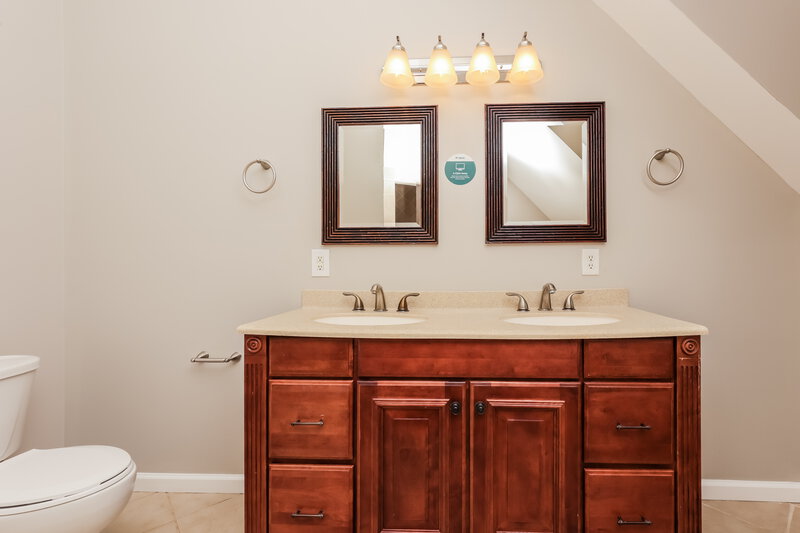 2,570/Mo, 222 Hermitage Dr Smyrna, TN 37167 Main Bathroom View 3
