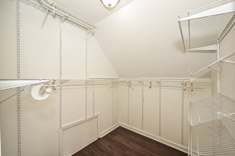 2,325/Mo, 222 Hermitage Dr Smyrna, TN 37167 Walk In Closet View