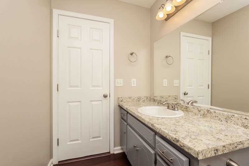 2,570/Mo, 222 Hermitage Dr Smyrna, TN 37167 Bathroom View