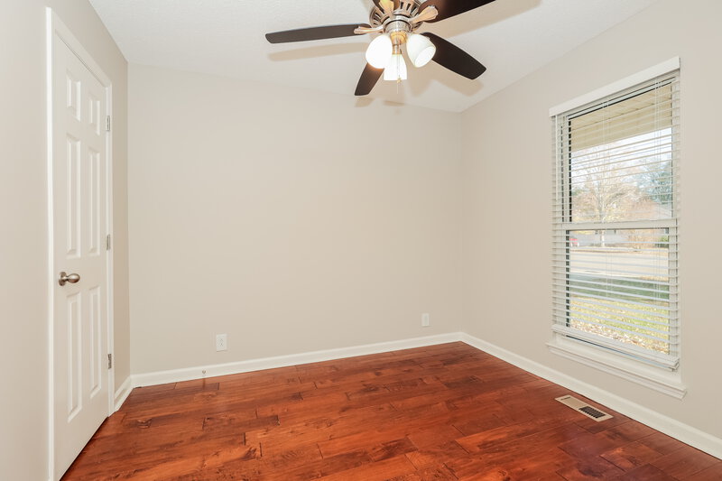 1,810/Mo, 1215 Falling Tree Ct Murfreesboro, TN 37130 Bedroom View