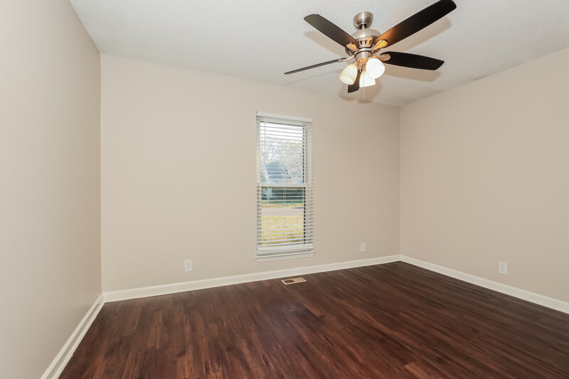 1,810/Mo, 1215 Falling Tree Ct Murfreesboro, TN 37130 Bedroom View 2