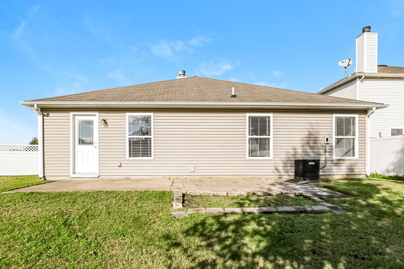 1,795/Mo, 3427 Almar Knot Dr Murfreesboro, TN 37128 Rear View