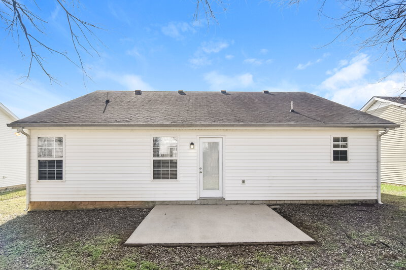 1,815/Mo, 3048 Roscommon Dr Murfreesboro, TN 37128 Rear View