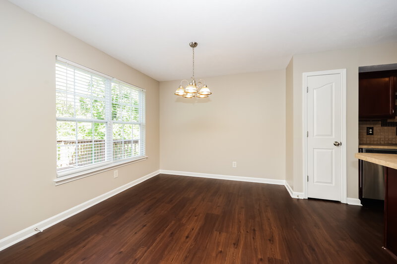 1,755/Mo, 710 Holland Ridge Dr La Vergne, TN 37086 Dining Room View 2