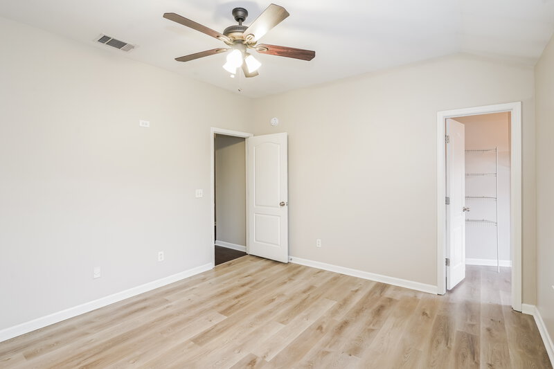 2,150/Mo, 106 Rushing Water Ct Hendersonville, TN 37075 Main Bedroom View 2