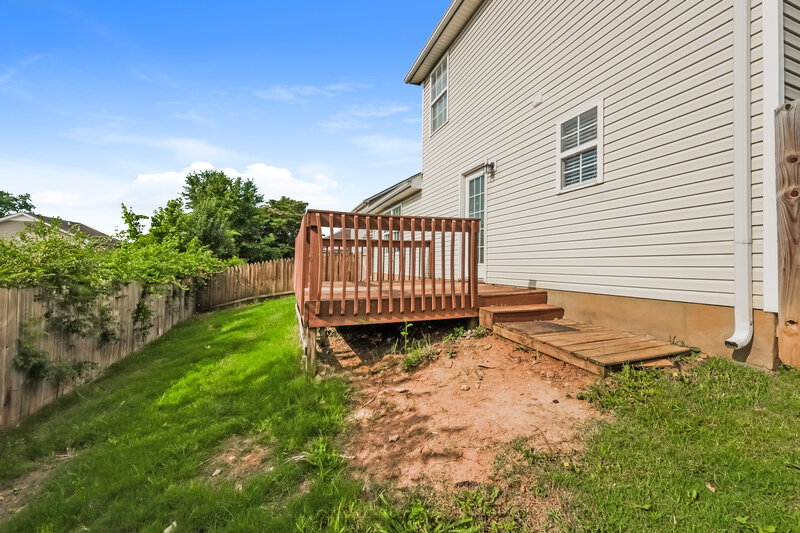 2,075/Mo, 3064 Ace Wintermeyer Dr La Vergne, TN 37086 Rear View