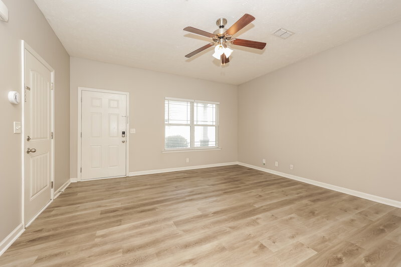 2,235/Mo, 2527 Salem Glen Xing Murfreesboro, TN 37128 Living Room View