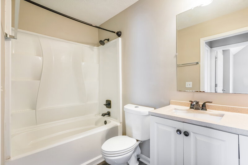 1,920/Mo, 4229 Nandina Ct Murfreesboro, TN 37129 Bathroom View