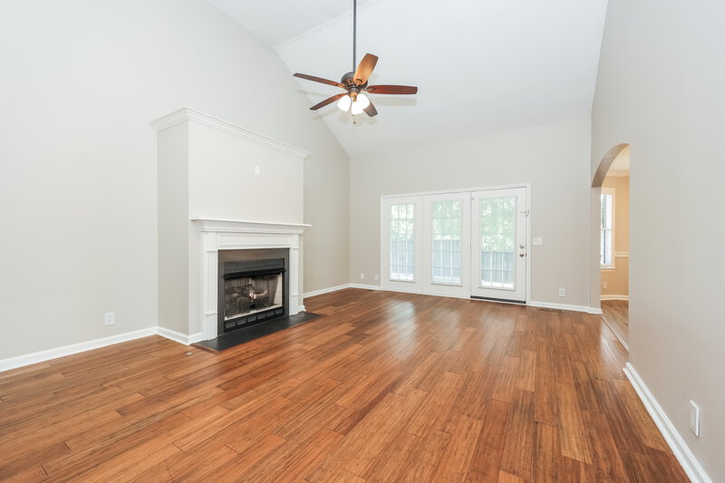 3,490/Mo, 6381 Paddington Way Antioch, TN 37013 Living Room View