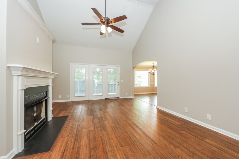 3,490/Mo, 6381 Paddington Way Antioch, TN 37013 Living Room View 2