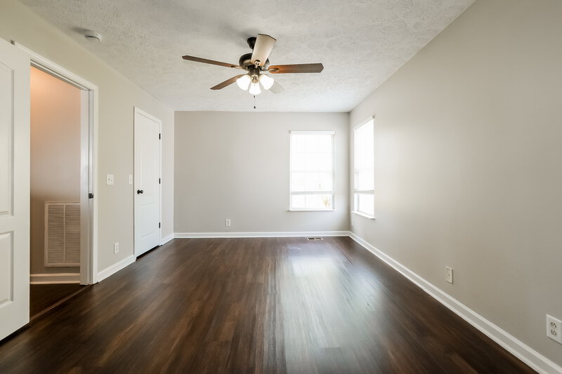 2,140/Mo, 804 Cainbrook Ct Antioch, TN 37013 Main Bedroom View 3