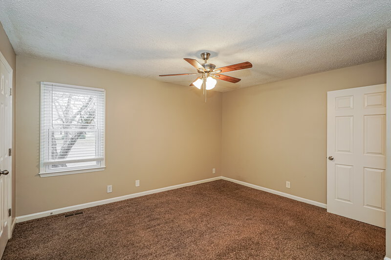 2,070/Mo, 2215 Leeds Ct Murfreesboro, TN 37129 Main Bedroom View 2