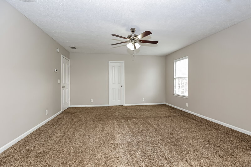 2,070/Mo, 1615 Carrick Dr Murfreesboro, TN 37128 Main Bedroom View 2