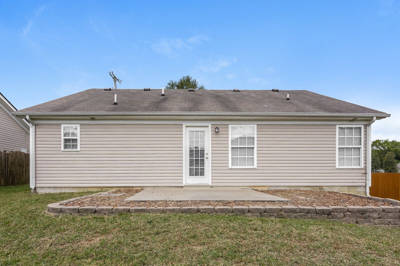 1,905/Mo, 7140 S Hampton Blvd Antioch, TN 37013 Rear View