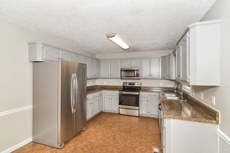 2,340/Mo, 411 Saint Francis Ave Smyrna, TN 37167 Kitchen View