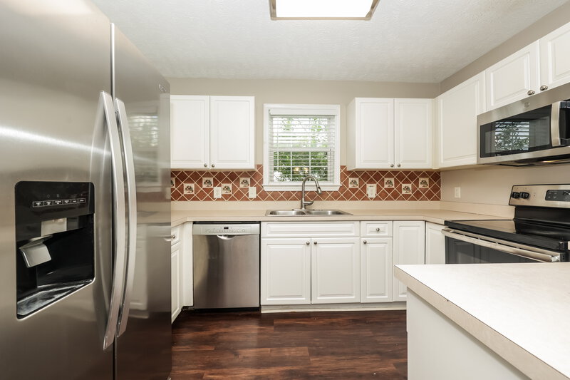 2,035/Mo, 4099 Mountain Top Trl La Vergne, TN 37086 Kitchen View