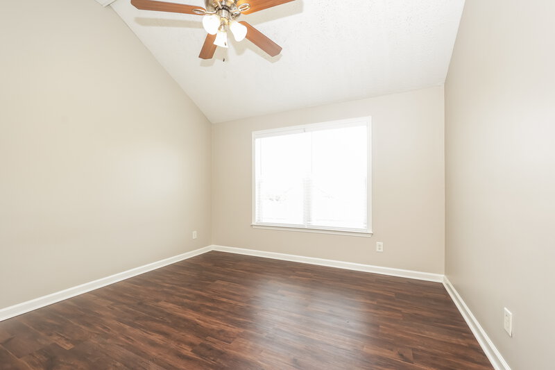 2,035/Mo, 4099 Mountain Top Trl La Vergne, TN 37086 Main Bedroom View