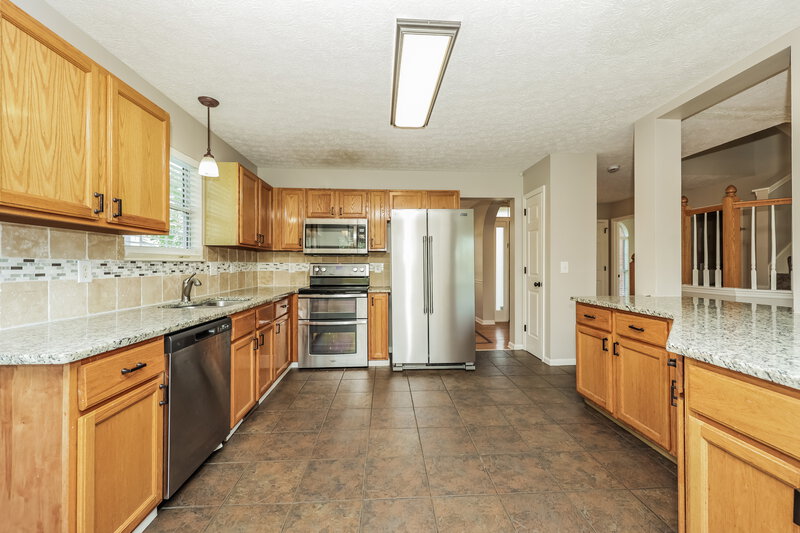 2,345/Mo, 5128 Pebble Creek Dr Antioch, TN 37013 Kitchen View 2