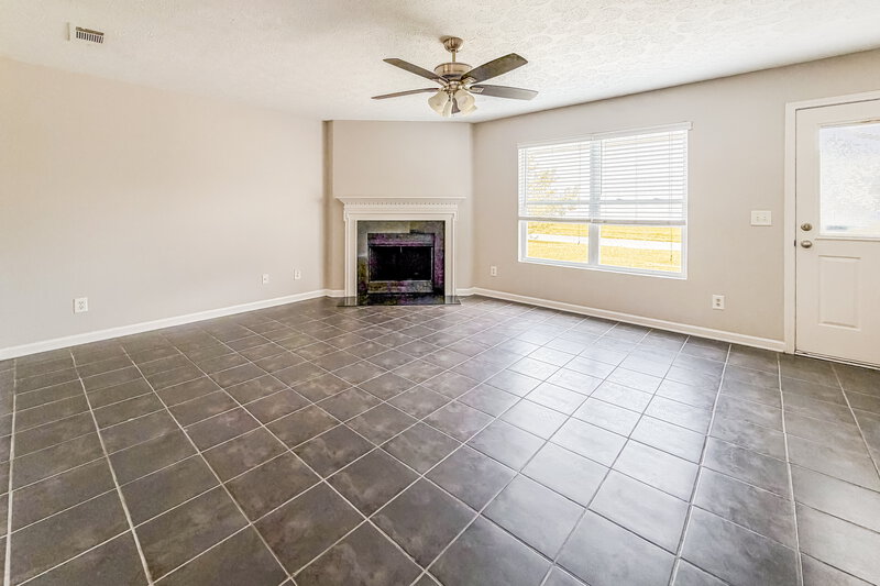 2,585/Mo, 3346 Blaze Dr Murfreesboro, TN 37128 Living Room View