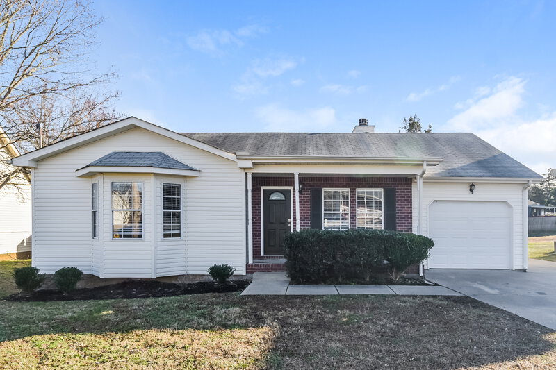 1,850/Mo, 610 Eastlake Cv La Vergne, TN 37086 External View