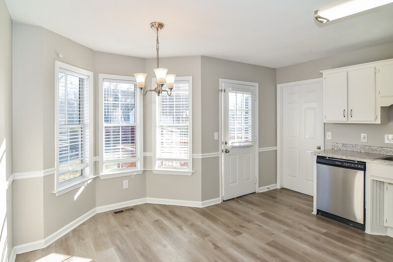 1,850/Mo, 610 Eastlake Cv La Vergne, TN 37086 Dining Room View