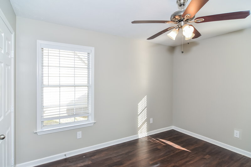 1,850/Mo, 610 Eastlake Cv La Vergne, TN 37086 Bedroom View