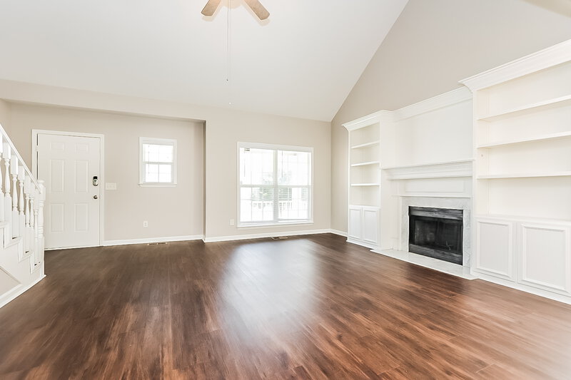 2,770/Mo, 2720 Windcrest Trl Antioch, TN 37013 Living Room View
