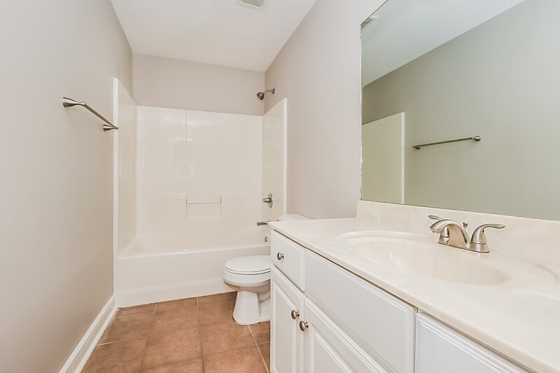 2,770/Mo, 2720 Windcrest Trl Antioch, TN 37013 Bathroom View