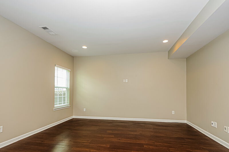 2,075/Mo, 2647 Apple Cross Ct Murfreesboro, TN 37127 Living Room View 2
