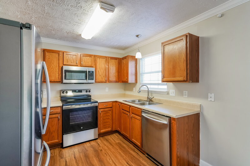 2,060/Mo, 453 Scotts Creek Trl Hermitage, TN 37076 Kitchen View 2