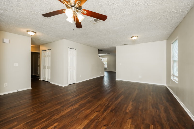 2,225/Mo, 5408 Skip Jack Dr Antioch, TN 37013 Living Room View