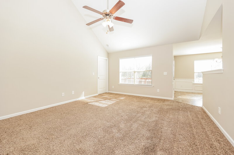 1,920/Mo, 2109 Longhunter Chase Dr Spring Hill, TN 37174 Living Room View