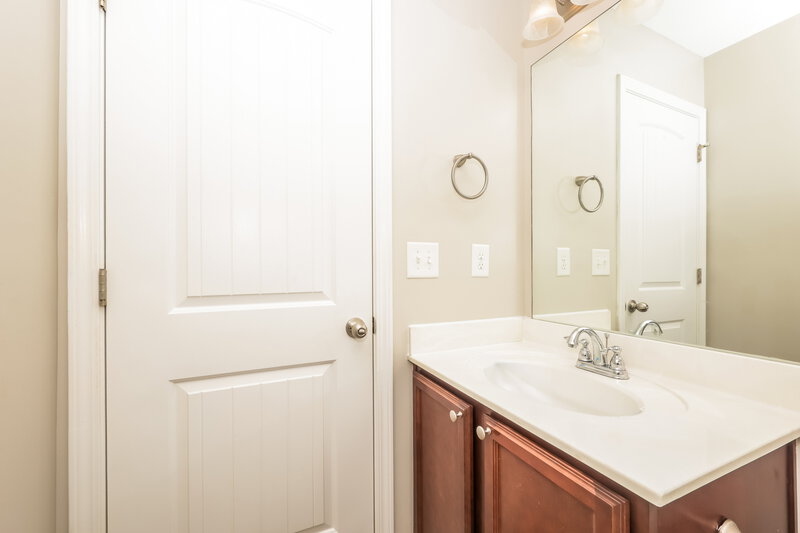 1,920/Mo, 2109 Longhunter Chase Dr Spring Hill, TN 37174 Bathroom View
