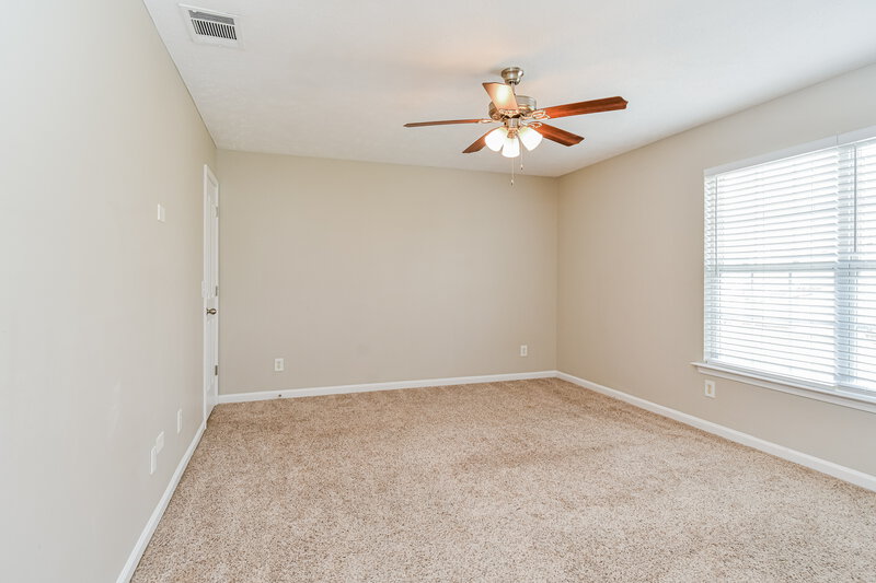 2,180/Mo, 132 Berele Shepsele Ln La Vergne, TN 37086 Bedroom View