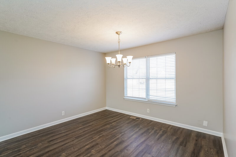2,105/Mo, 1244 Saint Andrews Dr Murfreesboro, TN 37128 Dining Room View