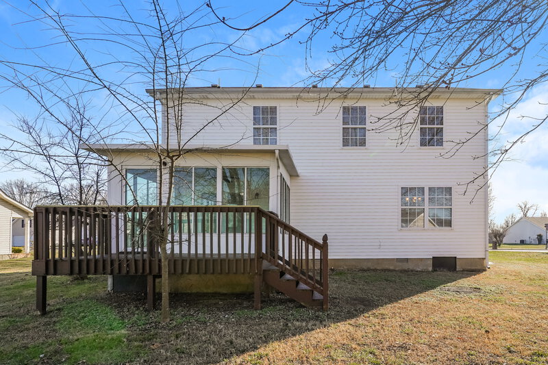 2,105/Mo, 1244 Saint Andrews Dr Murfreesboro, TN 37128 Rear View