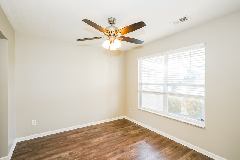 2,175/Mo, 305 Stewart Springs Dr Smyrna, TN 37167 Dining Room View