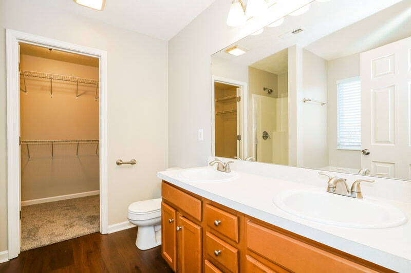 2,175/Mo, 305 Stewart Springs Dr Smyrna, TN 37167 Main Bathroom View