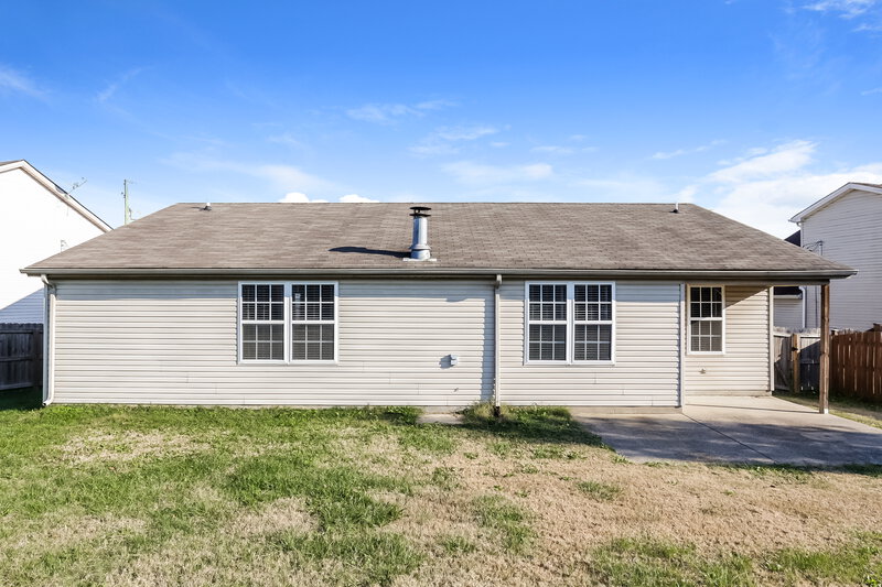 1,860/Mo, 188 Bradford Cir Hendersonville, TN 37075 Rear View