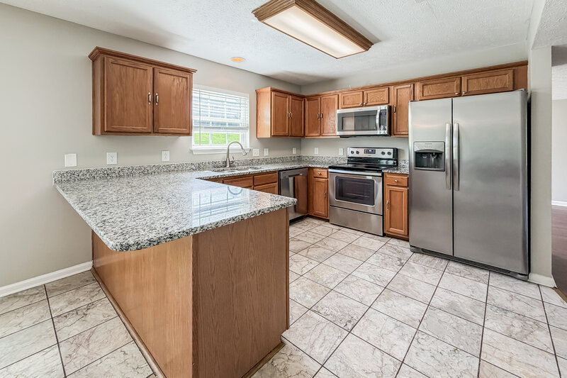 2,225/Mo, 1910 Lawndale Dr Spring Hill, TN 37174 Kitchen View 2