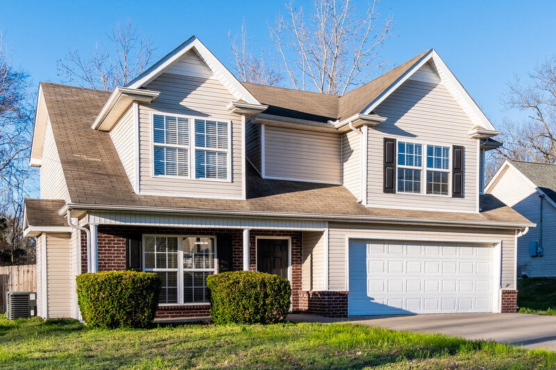 2,295/Mo, 159 Lyndhurst Dr La Vergne, TN 37086 Front View