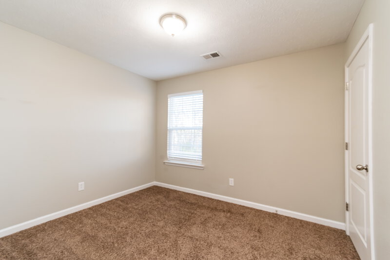 2,295/Mo, 159 Lyndhurst Dr La Vergne, TN 37086 Bedroom View