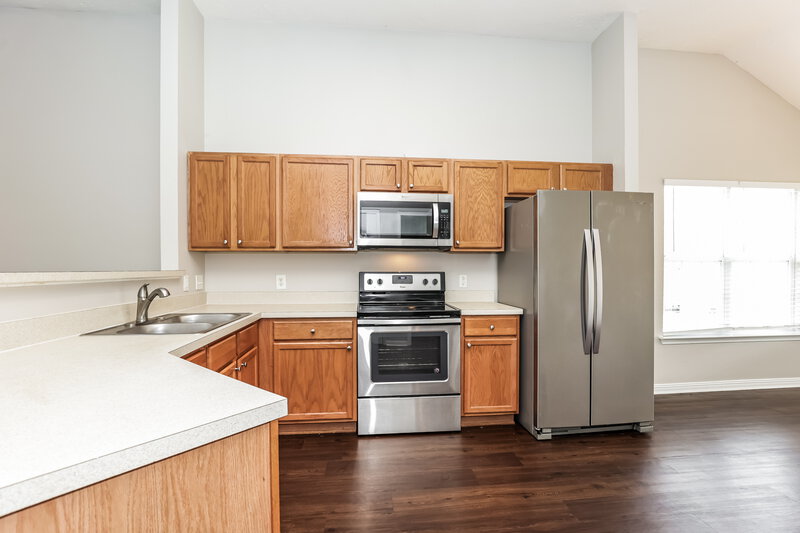 2,190/Mo, 153 Mary Joe Martin Dr La Vergne, TN 37086 Kitchen View