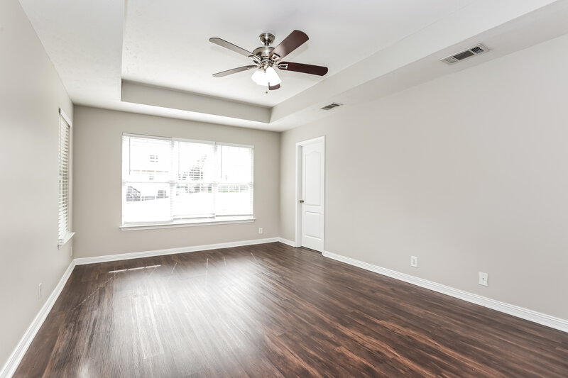 2,190/Mo, 153 Mary Joe Martin Dr La Vergne, TN 37086 Main Bedroom View