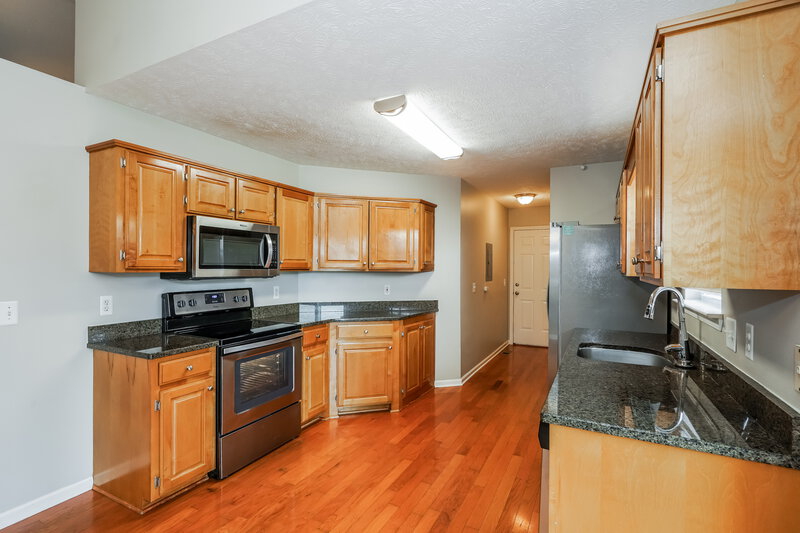 2,060/Mo, 900 Pebble Beach Cir Mt Juliet, TN 37122 Kitchen View 2