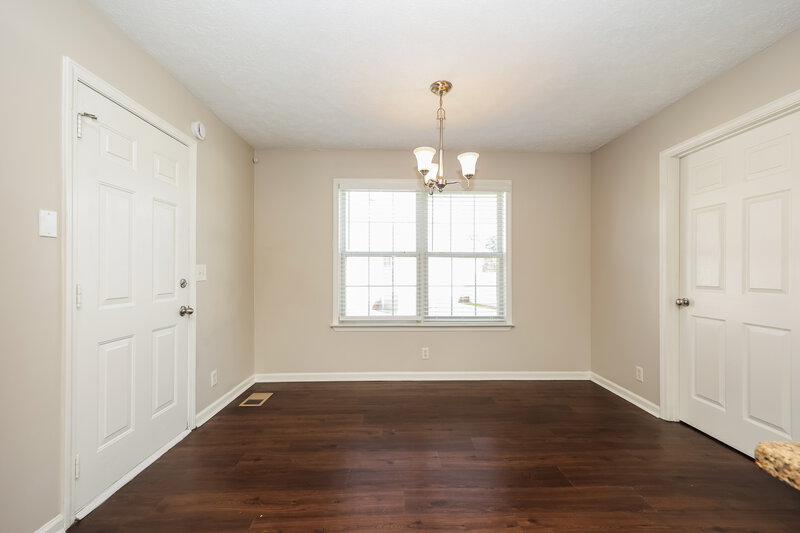 1,825/Mo, 1204 Red Oak Ct Murfreesboro, TN 37130 Dining Room View