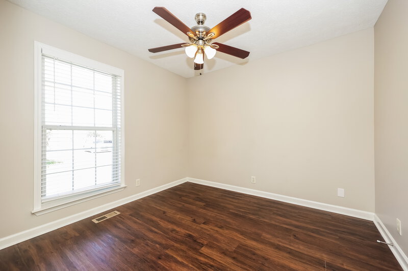 1,825/Mo, 1204 Red Oak Ct Murfreesboro, TN 37130 Bedroom View