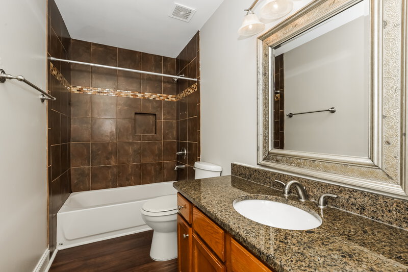 2,140/Mo, 4413 Benchmark Dr Antioch, TN 37013 Bathroom View