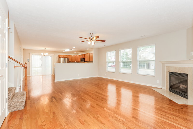 3,050/Mo, 179 Sophie Dr Antioch, TN 37013 Living Room View