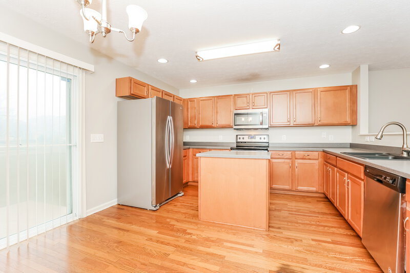 3,050/Mo, 179 Sophie Dr Antioch, TN 37013 Kitchen View